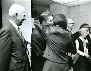 Image description is not available for 1967.132